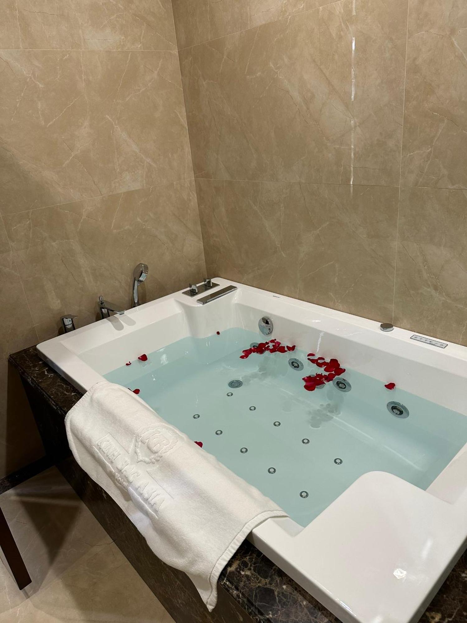Kinh Bac Palace Hotel Bắc Ninh エクステリア 写真