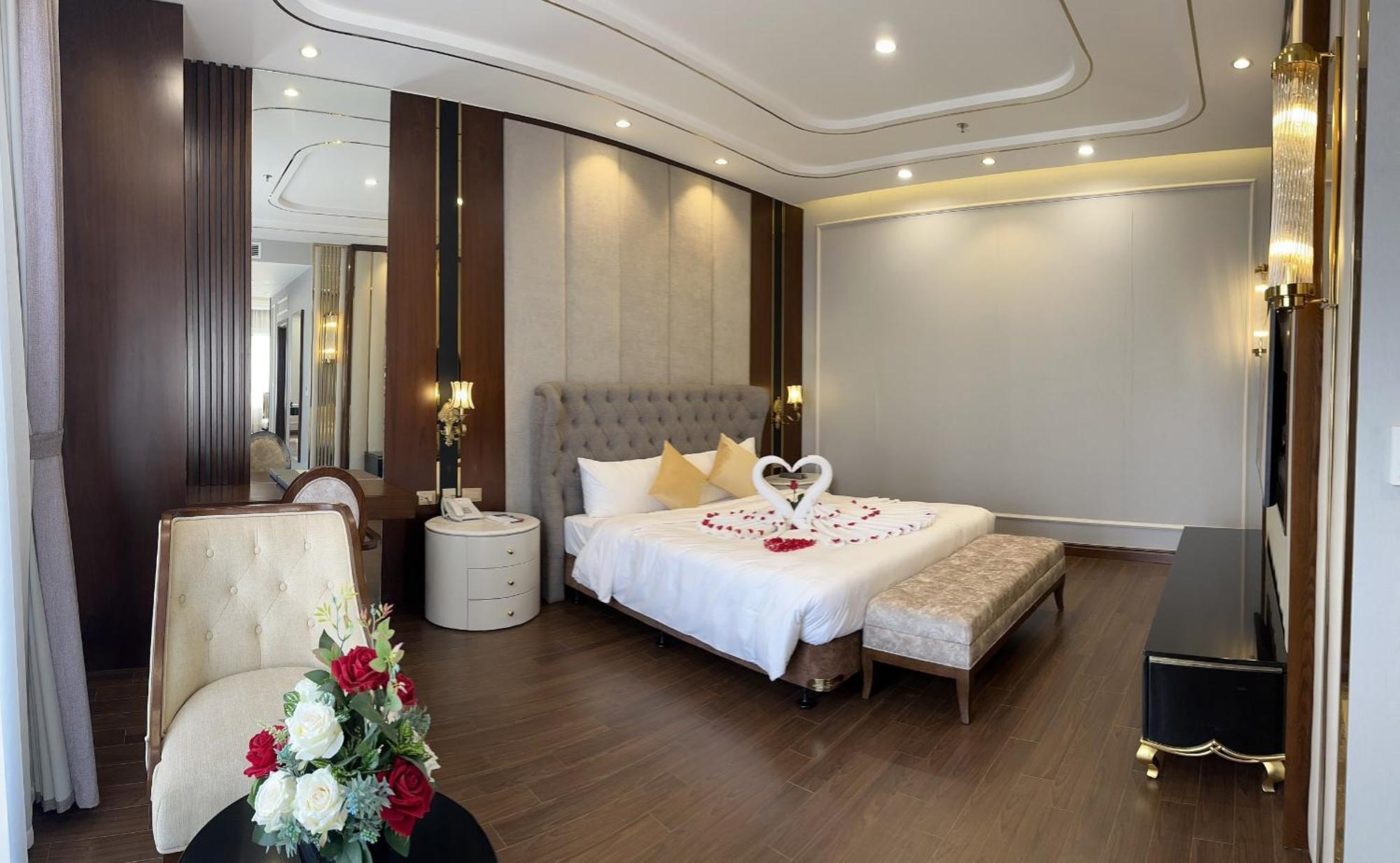 Kinh Bac Palace Hotel Bắc Ninh エクステリア 写真