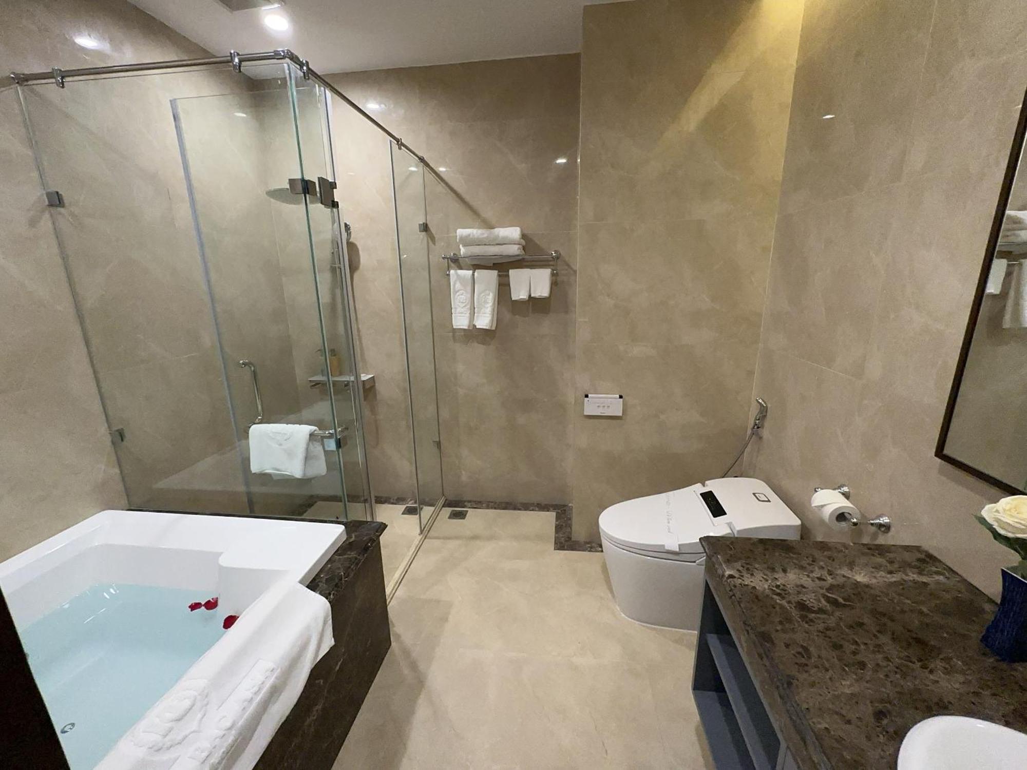 Kinh Bac Palace Hotel Bắc Ninh エクステリア 写真
