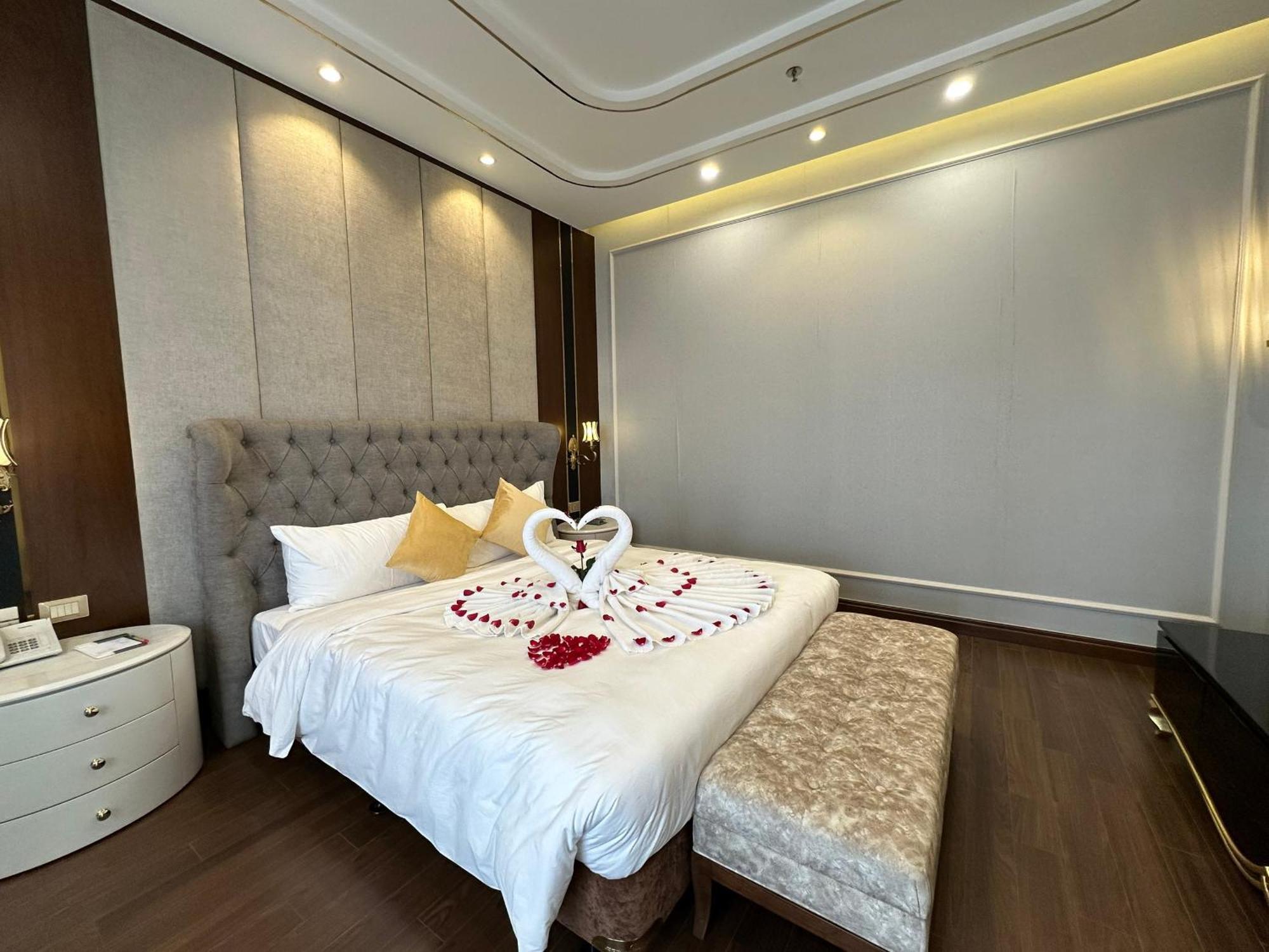 Kinh Bac Palace Hotel Bắc Ninh エクステリア 写真