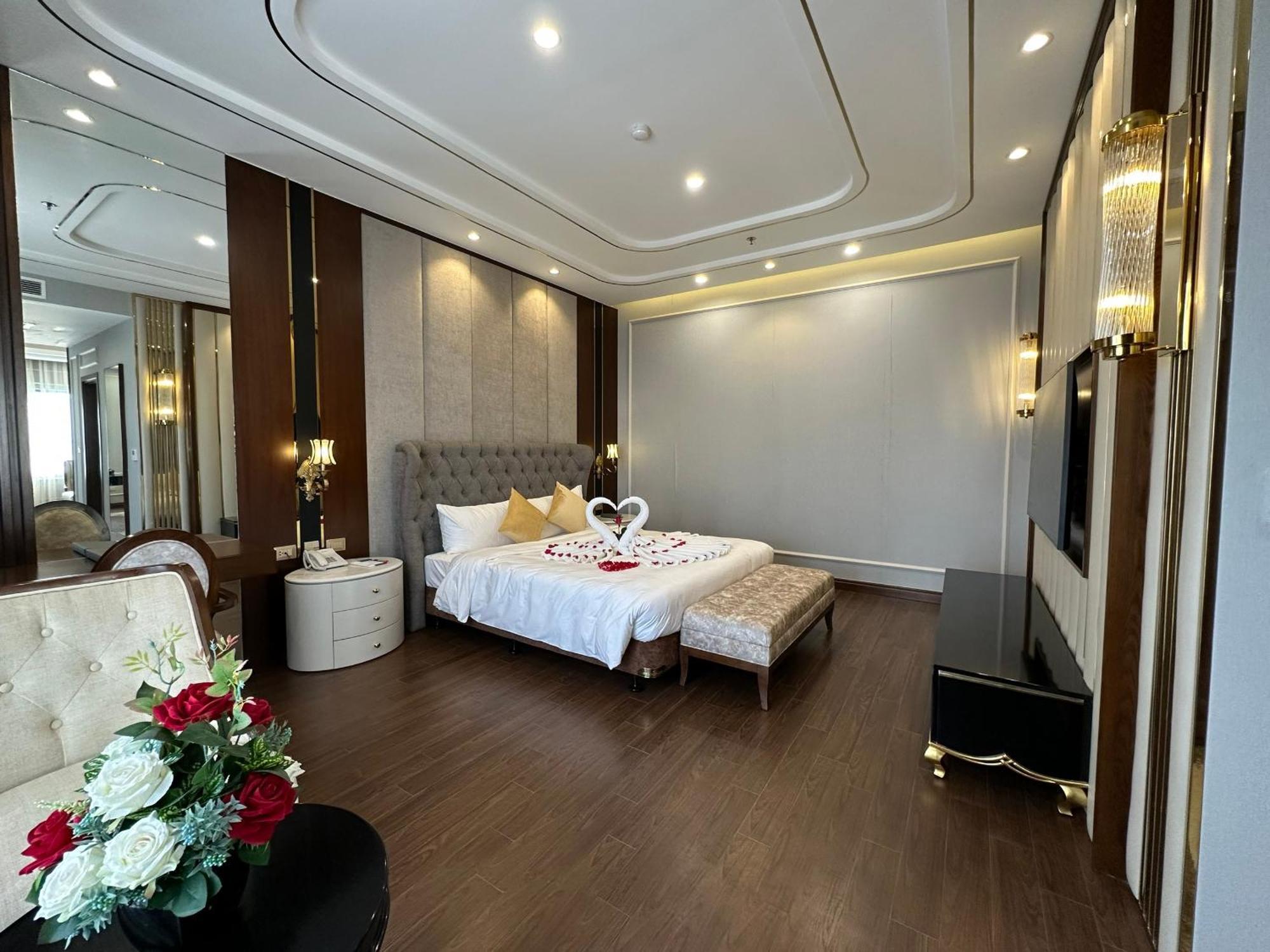 Kinh Bac Palace Hotel Bắc Ninh エクステリア 写真