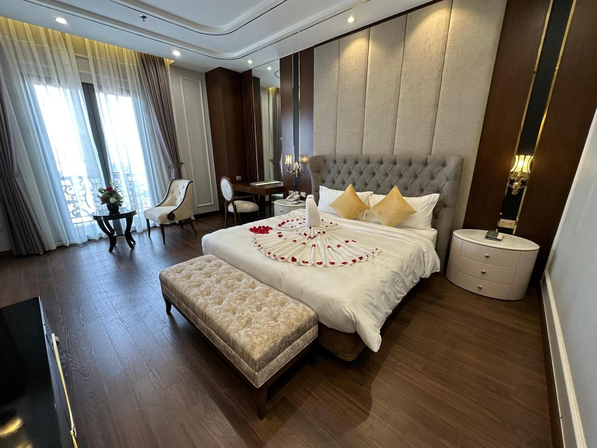 Kinh Bac Palace Hotel Bắc Ninh エクステリア 写真